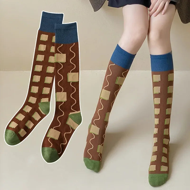 2025 Retro Color Contrast Gradient Stripes AB Knee-length Calf Socks Women Individual Fashion Cotton Sports Socking