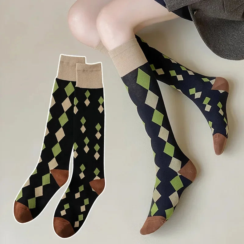 2025 Retro Color Contrast Gradient Stripes AB Knee-length Calf Socks Women Individual Fashion Cotton Sports Socking